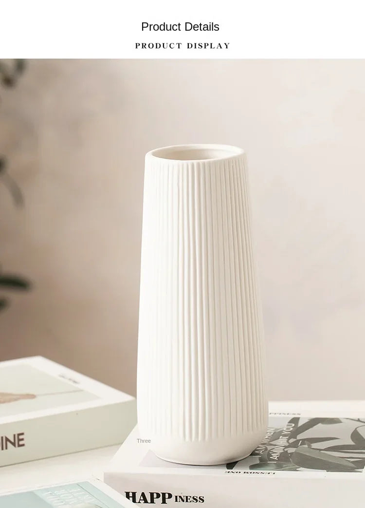 Creative White Ceramic Vase – Elegant Décor for Modern Living Spaces